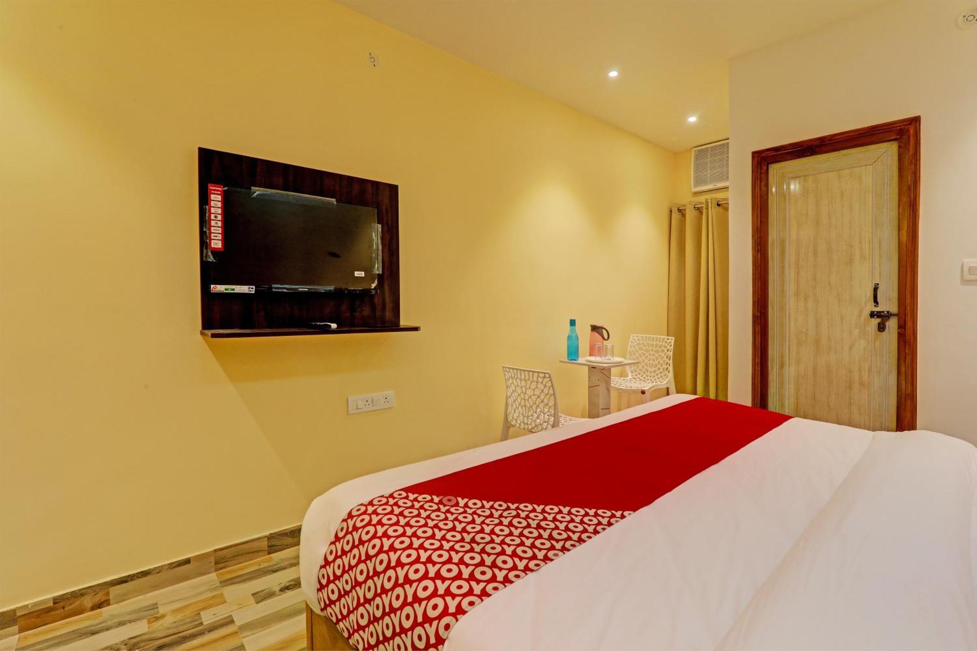Hotel O Royal Regency Palace Gorakhpur Bagian luar foto